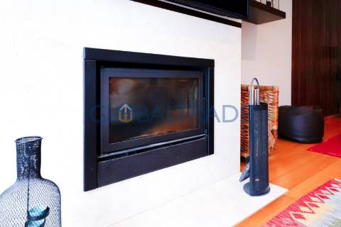 Apartamento T3 com terraço em Pedrouços