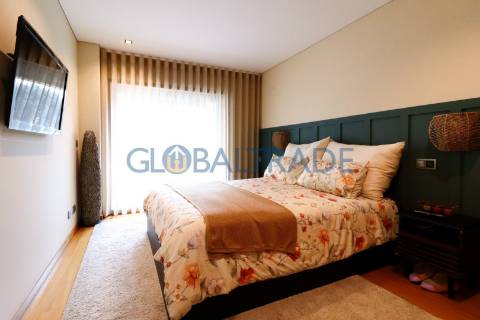 Apartamento T3 com terraço em Pedrouços