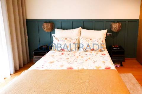 Apartamento T3 com terraço em Pedrouços