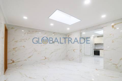 Moradia T3 Renovada em São Roque da Lameira