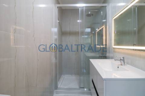 Moradia T3 Renovada em São Roque da Lameira