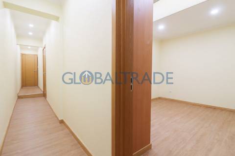 Moradia T3 Renovada em São Roque da Lameira