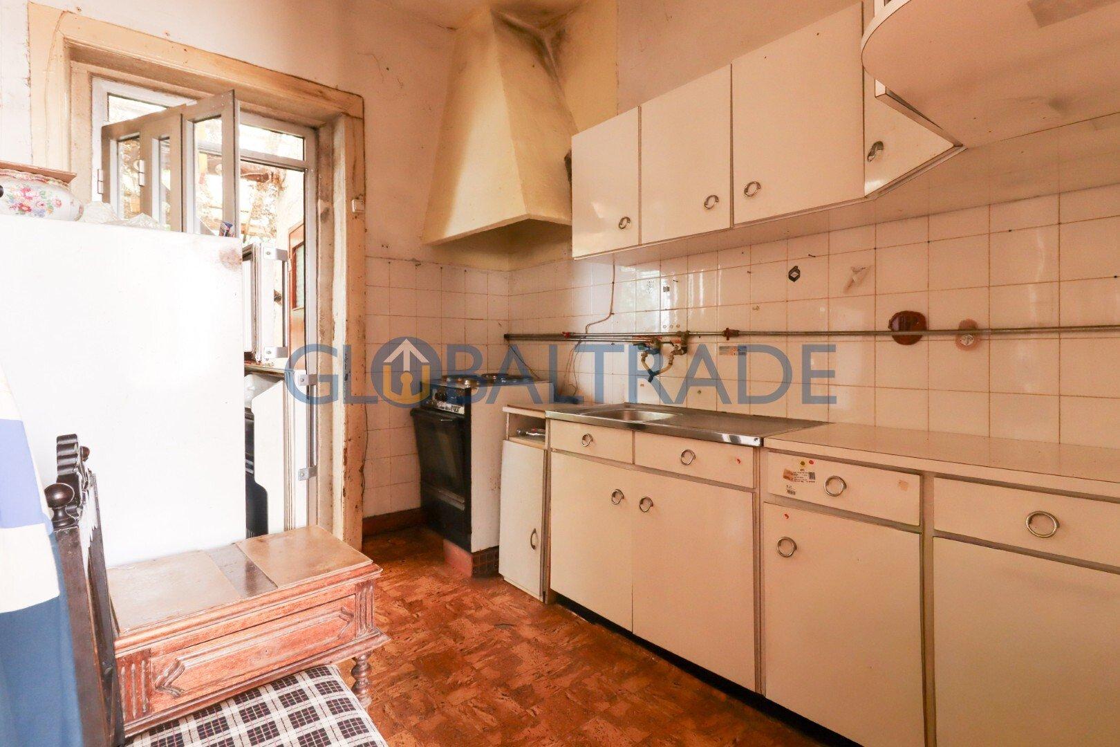 Moradia T2 para recuperar em Ermesinde