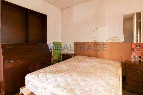 Moradia T2 para recuperar em Ermesinde