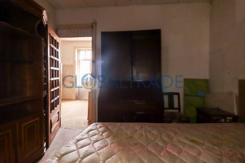 Moradia T2 para recuperar em Ermesinde