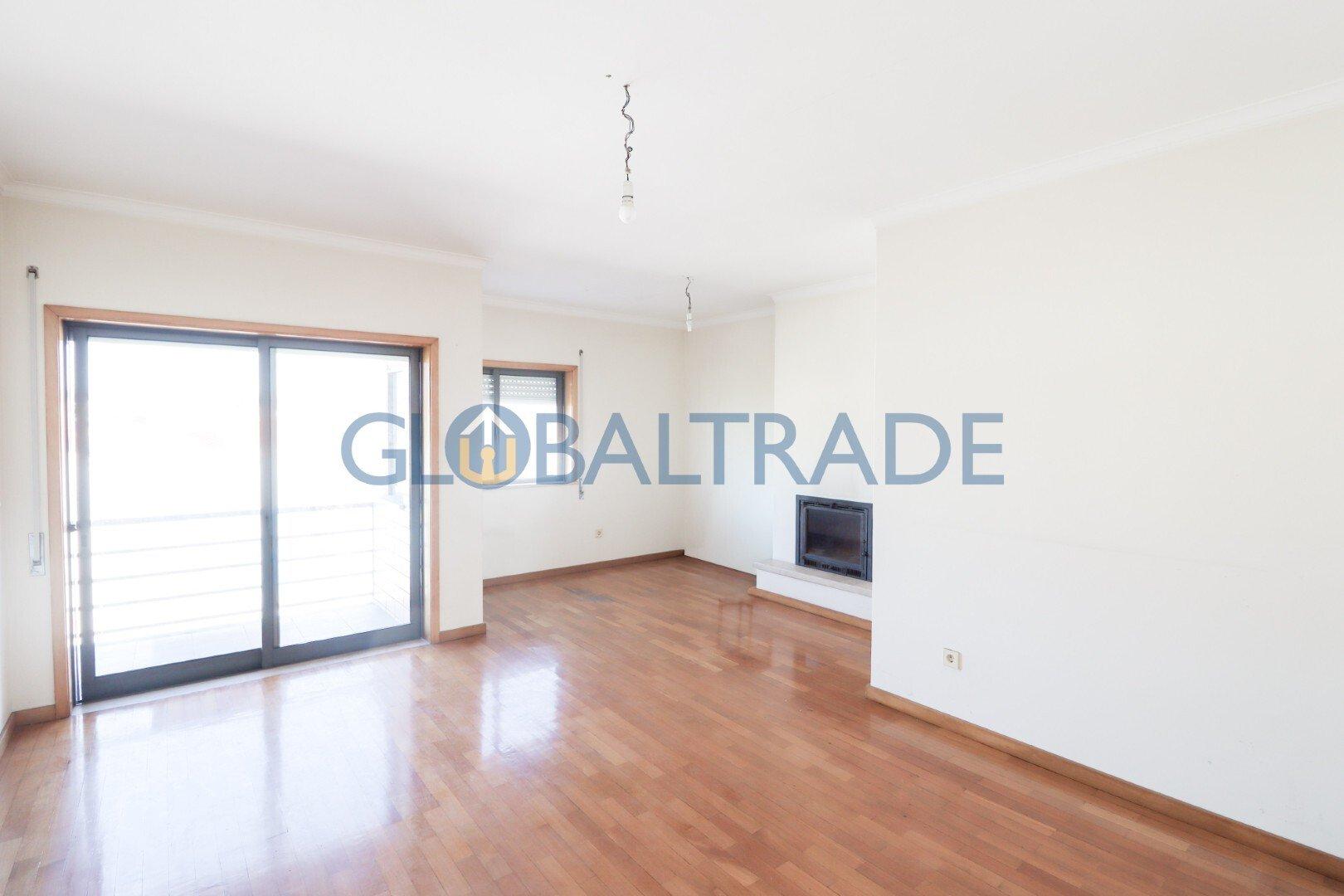 Apartamento T3 em Avanca