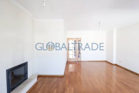 Apartamento T3 em Avanca