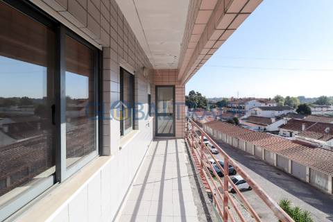 Apartamento T3 em Avanca