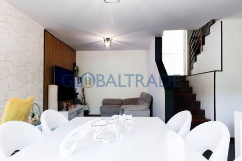 Moradia T4 em São Pedro da Cova