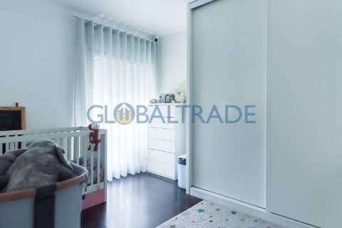 Moradia T4 em São Pedro da Cova