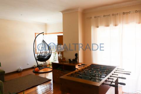 Moradia T4 com terraço e churrasqueira em Foz do Sousa