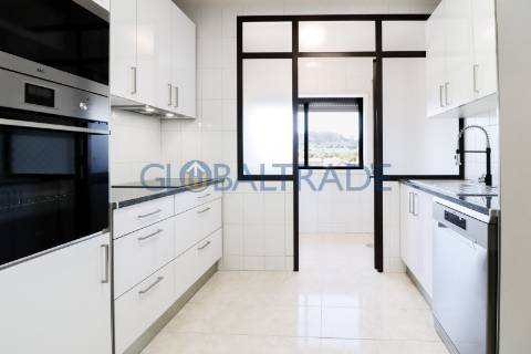 Apartamento T2+1 Renovado em Oliveira do Douro
