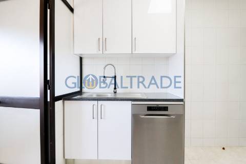 Apartamento T2+1 Renovado em Oliveira do Douro