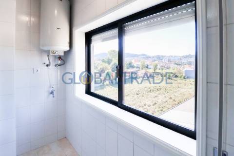 Apartamento T2+1 Renovado em Oliveira do Douro