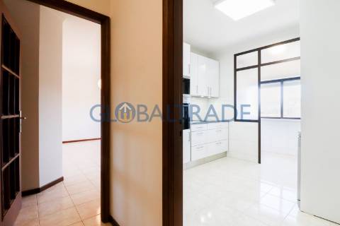 Apartamento T2+1 Renovado em Oliveira do Douro