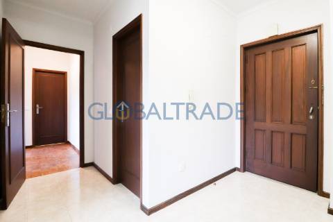 Apartamento T2+1 Renovado em Oliveira do Douro