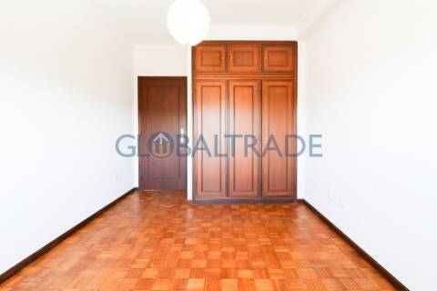 Apartamento T2+1 Renovado em Oliveira do Douro