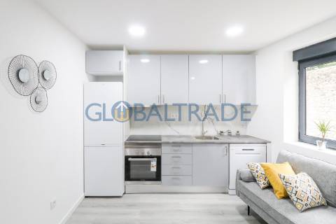 Moradia Térrea T1 Renovada e Mobilada no Porto