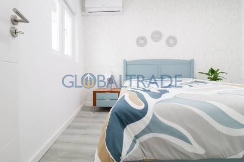 Moradia Térrea T1 Renovada e Mobilada no Porto