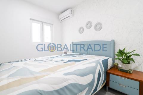 Moradia Térrea T1 Renovada e Mobilada no Porto