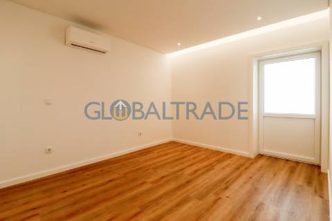 Moradia T4+2 Renovada em Águas Santas, Maia