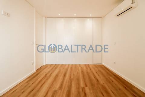 Moradia T4+2 Renovada em Águas Santas, Maia