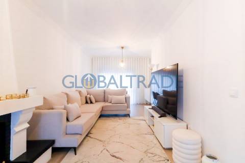 Moradia T3    -   Com Habitação T0 RC