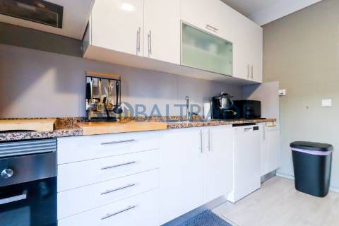 Moradia T3    -   Com Habitação T0 RC