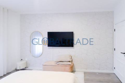 Moradia T3    -   Com Habitação T0 RC