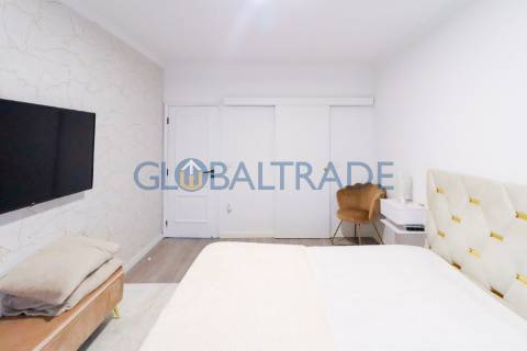 Moradia T3    -   Com Habitação T0 RC