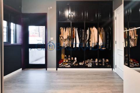 Moradia T3    -   Com Habitação T0 RC