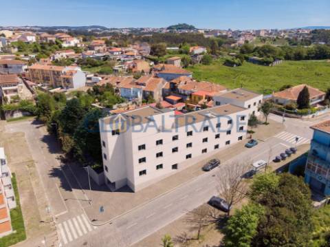 Apartamentos T2 Oriental Park