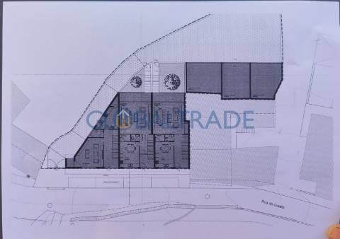 Moradia T3 para recuperar em Baguim do Monte
