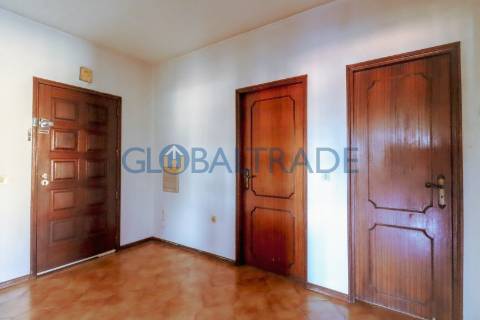Apartamento T2 em S. Cosme