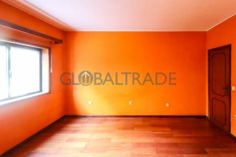 Apartamento T2 em S. Cosme