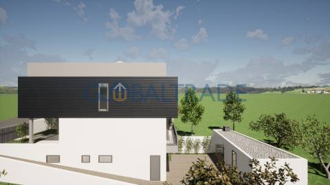 Terreno 235m² com Projeto Aprovado para Moradia em Fânzeres