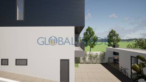 Terreno 235m² com Projeto Aprovado para Moradia em Fânzeres