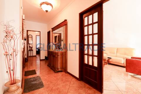 Apartamento T3 ao centro de Gondomar