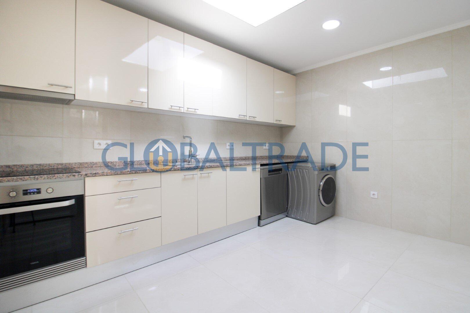 Moradia Térrea T3 totalmente renovada em Campanhã