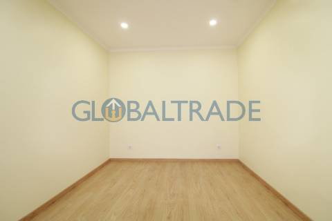 Moradia Térrea T3 totalmente renovada em Campanhã