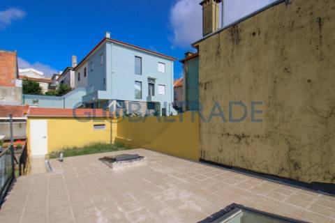 Moradia Térrea T3 totalmente renovada em Campanhã