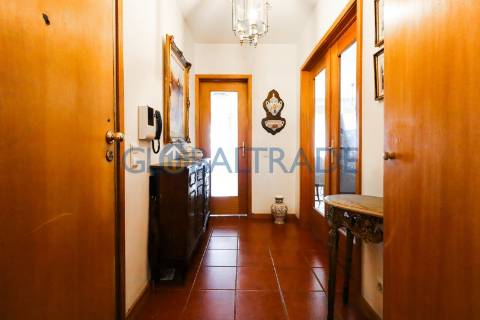 Apartamento T3+1 equipado em Baguim do Monte