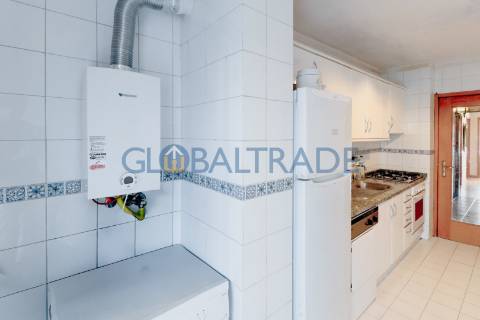 Apartamento T3+1 equipado em Baguim do Monte