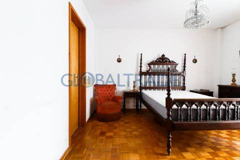 Apartamento T3+1 equipado em Baguim do Monte