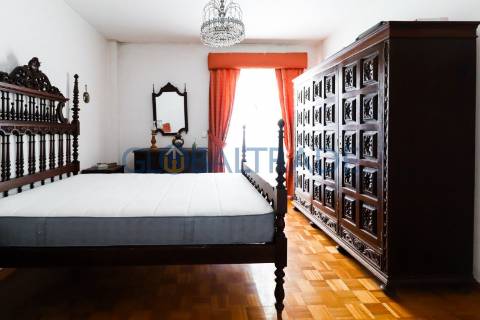 Apartamento T3+1 equipado em Baguim do Monte