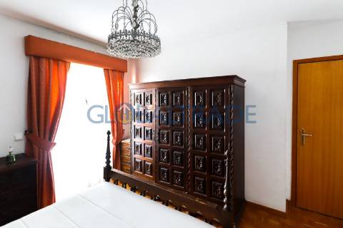 Apartamento T3+1 equipado em Baguim do Monte