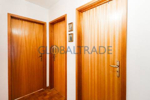 Apartamento T3+1 equipado em Baguim do Monte