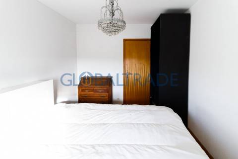 Apartamento T3+1 equipado em Baguim do Monte