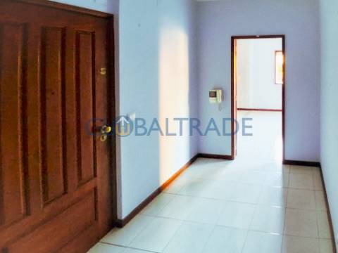 Apartamento T2 em Baguim do Monte