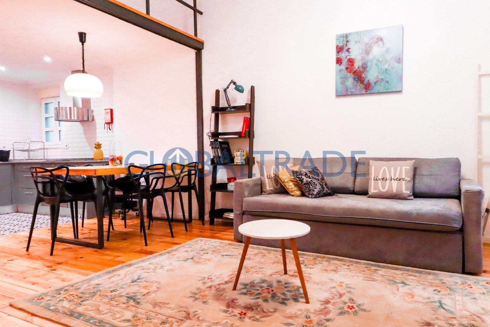 Moradia Totalmente Renovada & Equipada T2 no Porto